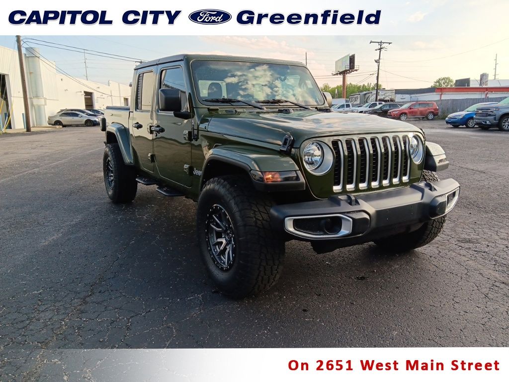 2023 Jeep Gladiator Overland's photo