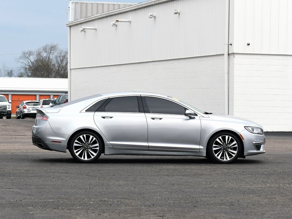 2020 Lincoln MKZ Reserve photo 2