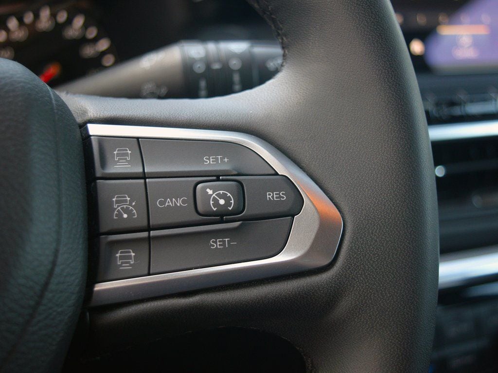 2023 Jeep Compass (RED) Edition - Photo 12