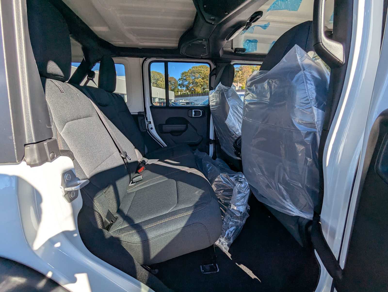 2026 Jeep Wrangler 4-Door Willys - Photo 20