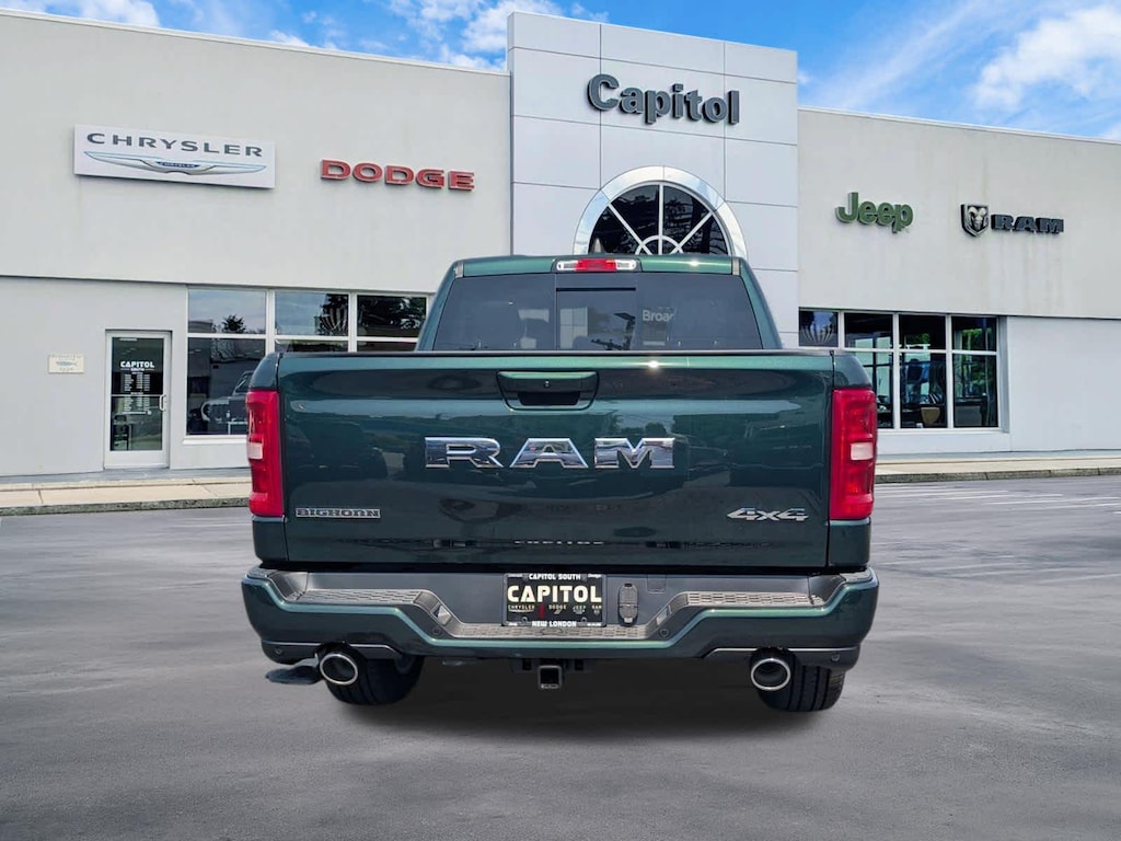 New 2026 Ram 1500 BIG HORN CREW CAB 4X4 5'7 BOX Pickup