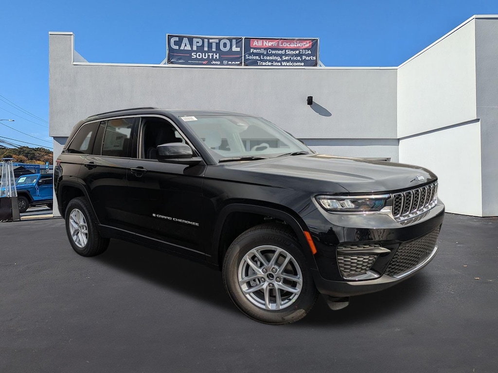 New 2025 Jeep Grand Cherokee Laredo X Sport Utility