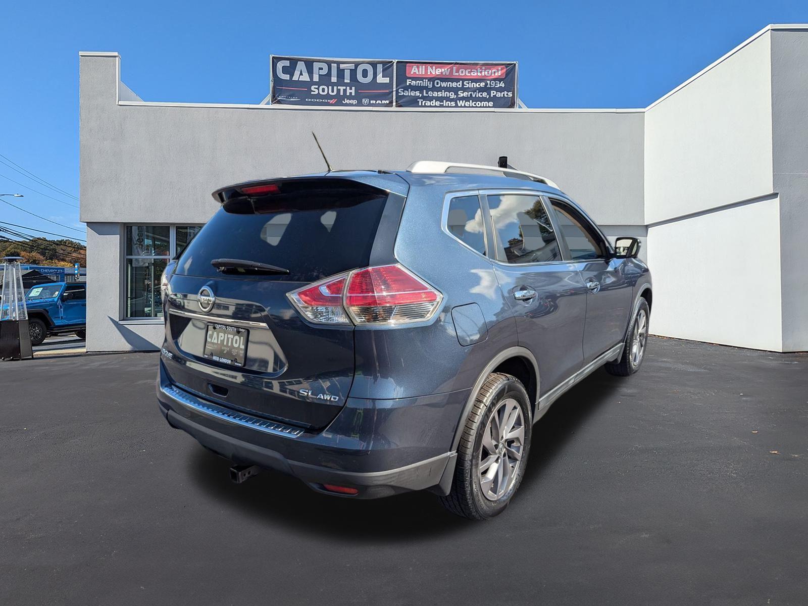 2016 Nissan Rogue SL photo 3