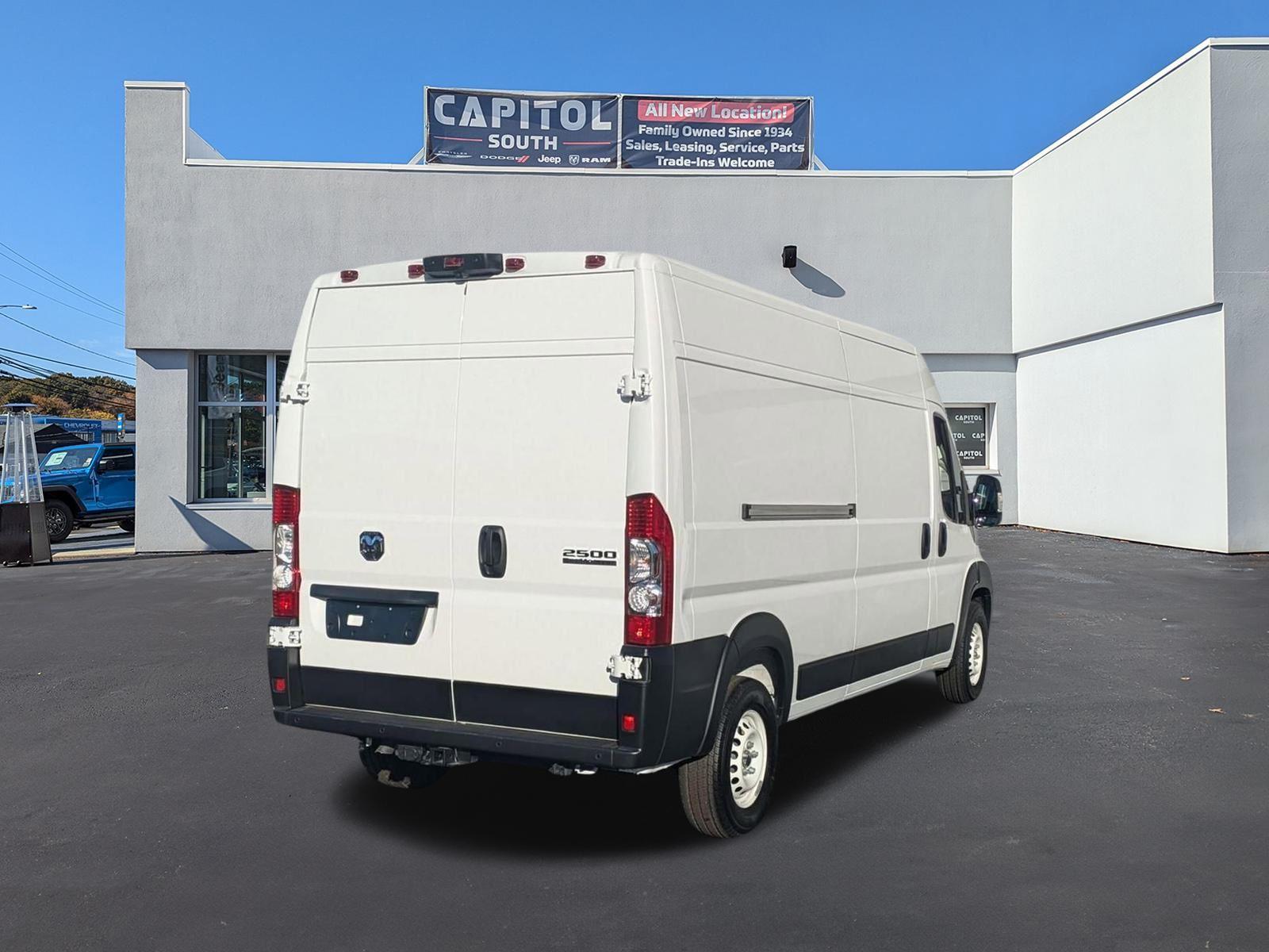 2024 Ram ProMaster 2500 photo 2