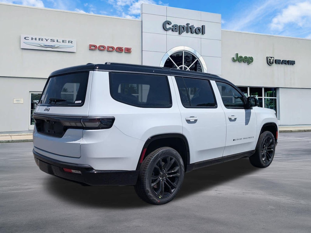 New 2026 Jeep Grand Wagoneer Summit Obsidian Sport Utility