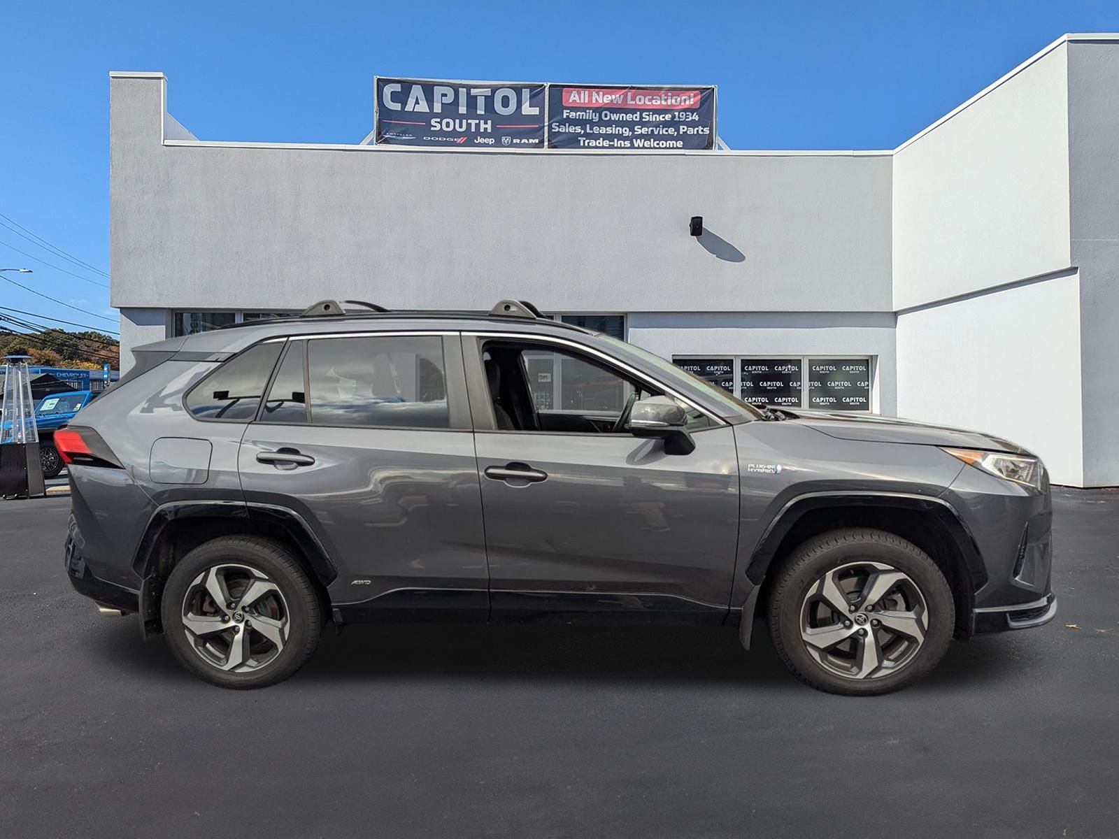 2021 Toyota RAV4 Prime XLE Premium photo 2