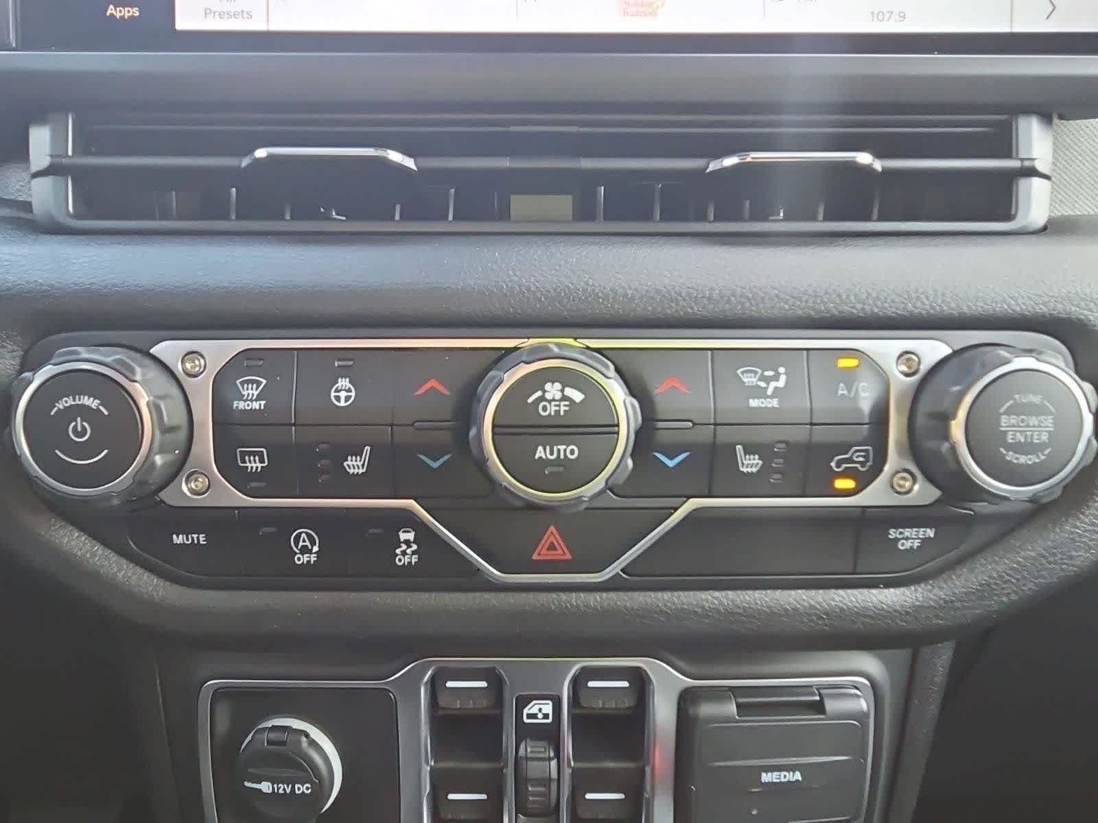 2025 Jeep Wrangler 4-Door Sport S - Photo 20