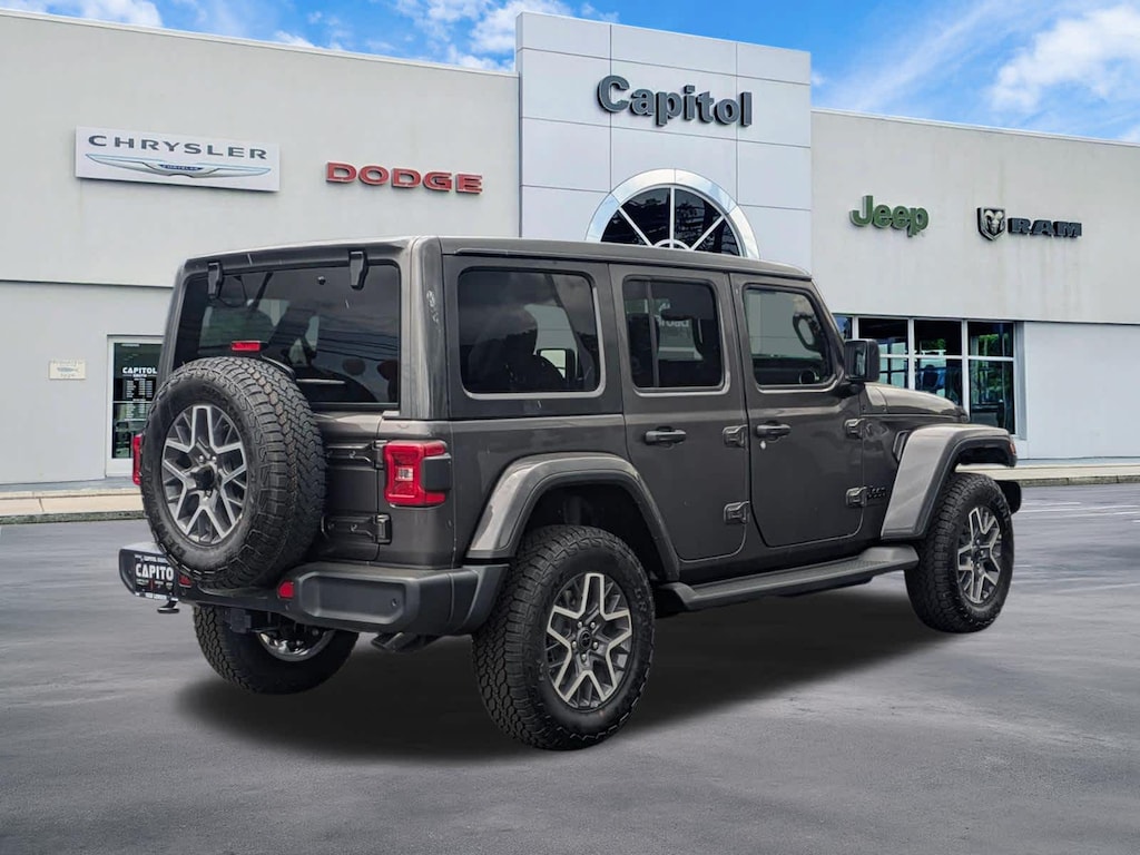 New 2026 Jeep Wrangler 4-DOOR SAHARA Sport Utility