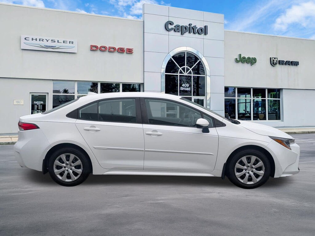 Used 2020 Toyota Corolla LE Sedan