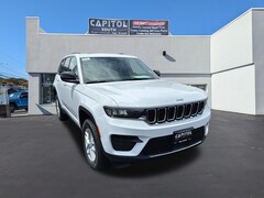 2025 Jeep Grand Cherokee LAREDO X 4X4 Sport Utility