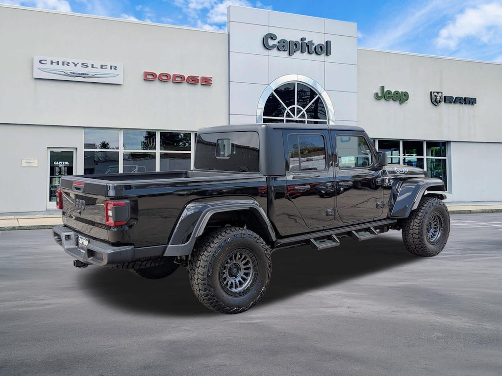 New 2026 Jeep Gladiator SPORT S 4X4 Pickup