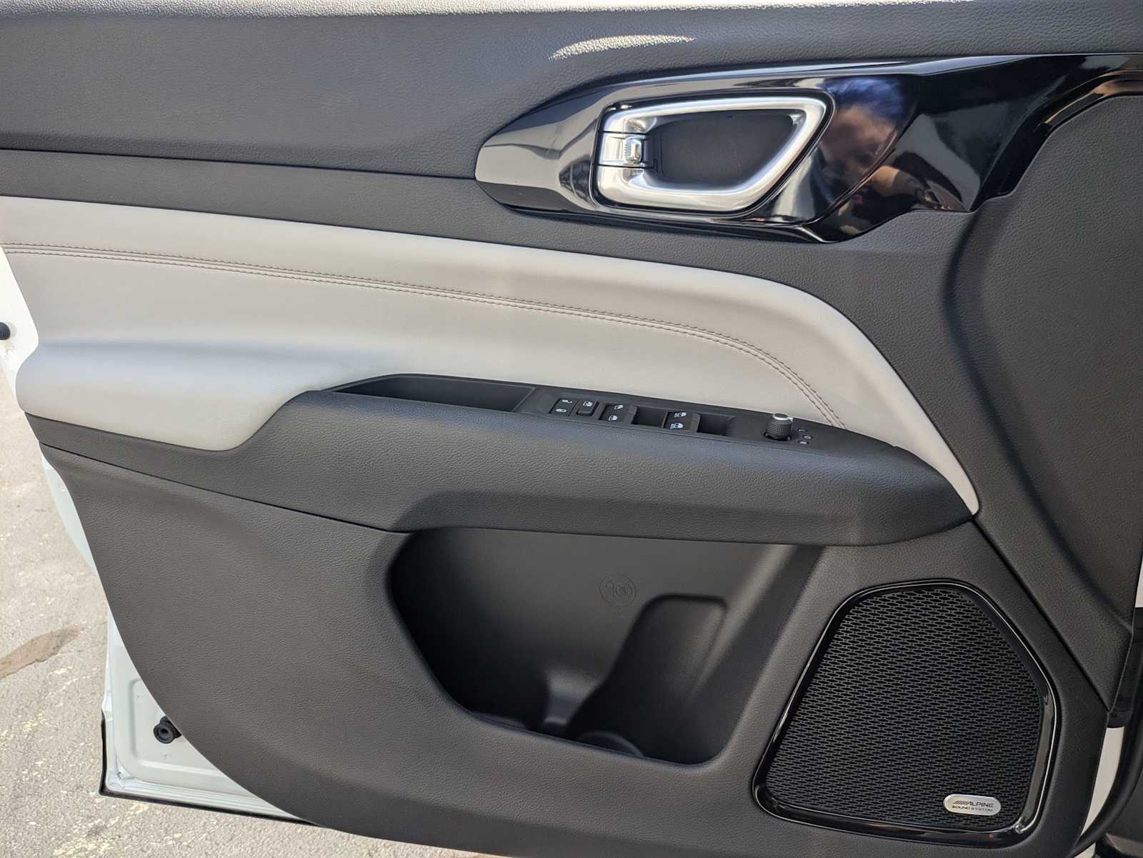 2025 Jeep Compass Limited - Photo 7