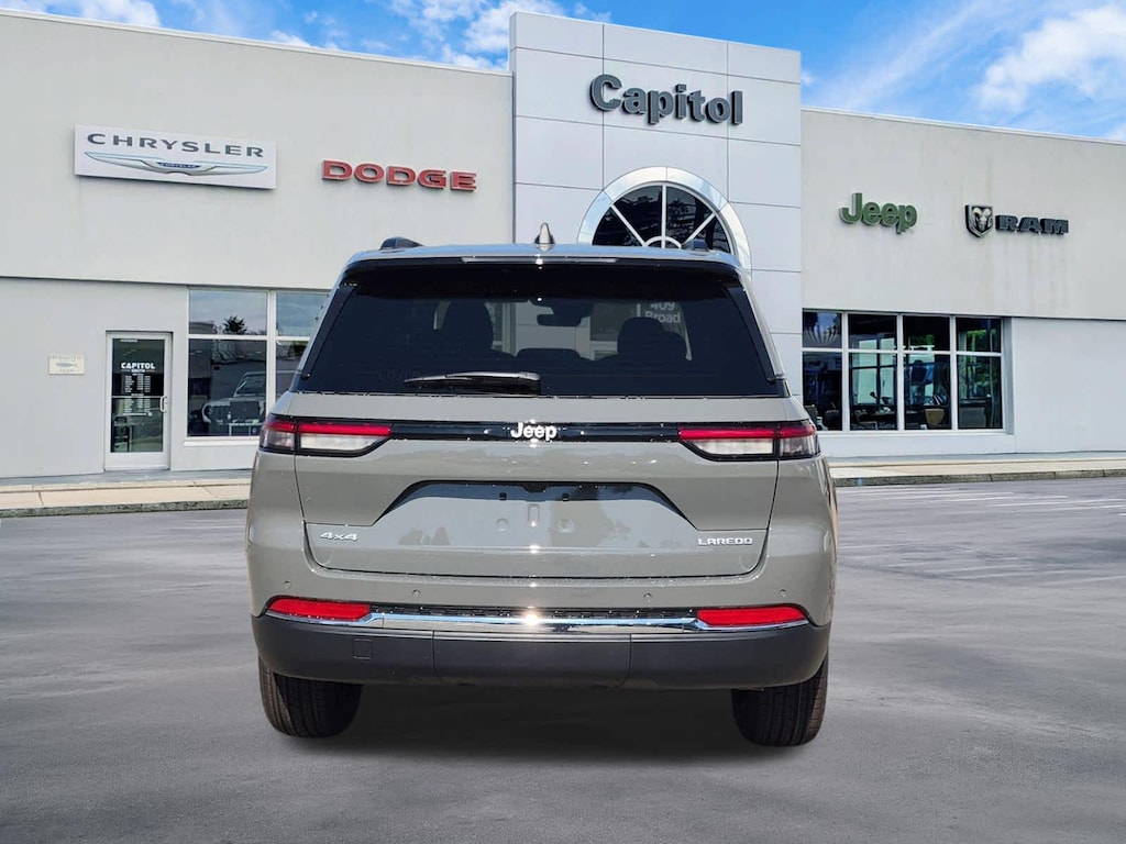New 2027 Jeep Grand Cherokee Laredo X Sport Utility