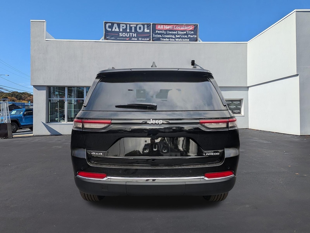 New 2025 Jeep Grand Cherokee Laredo X Sport Utility