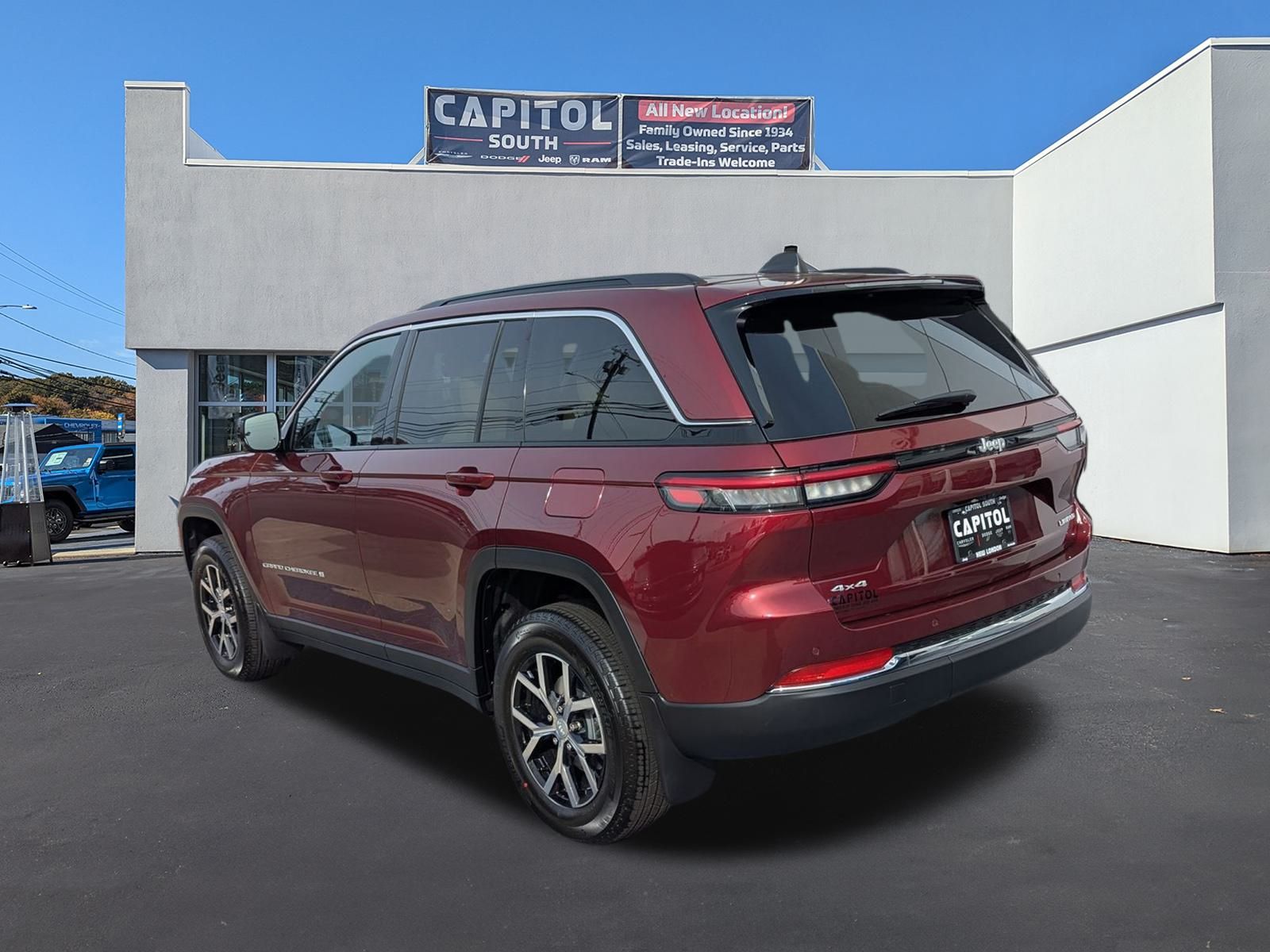 2025 Jeep Grand Cherokee Limited photo 2