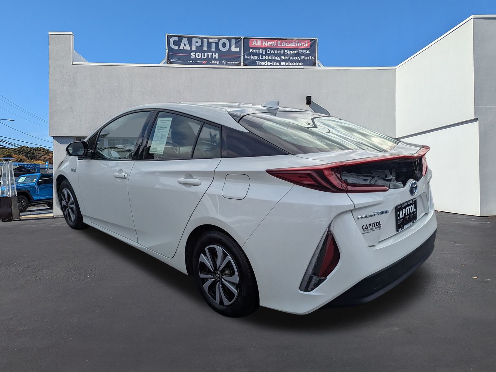 2017 Toyota Prius Prime photo 4