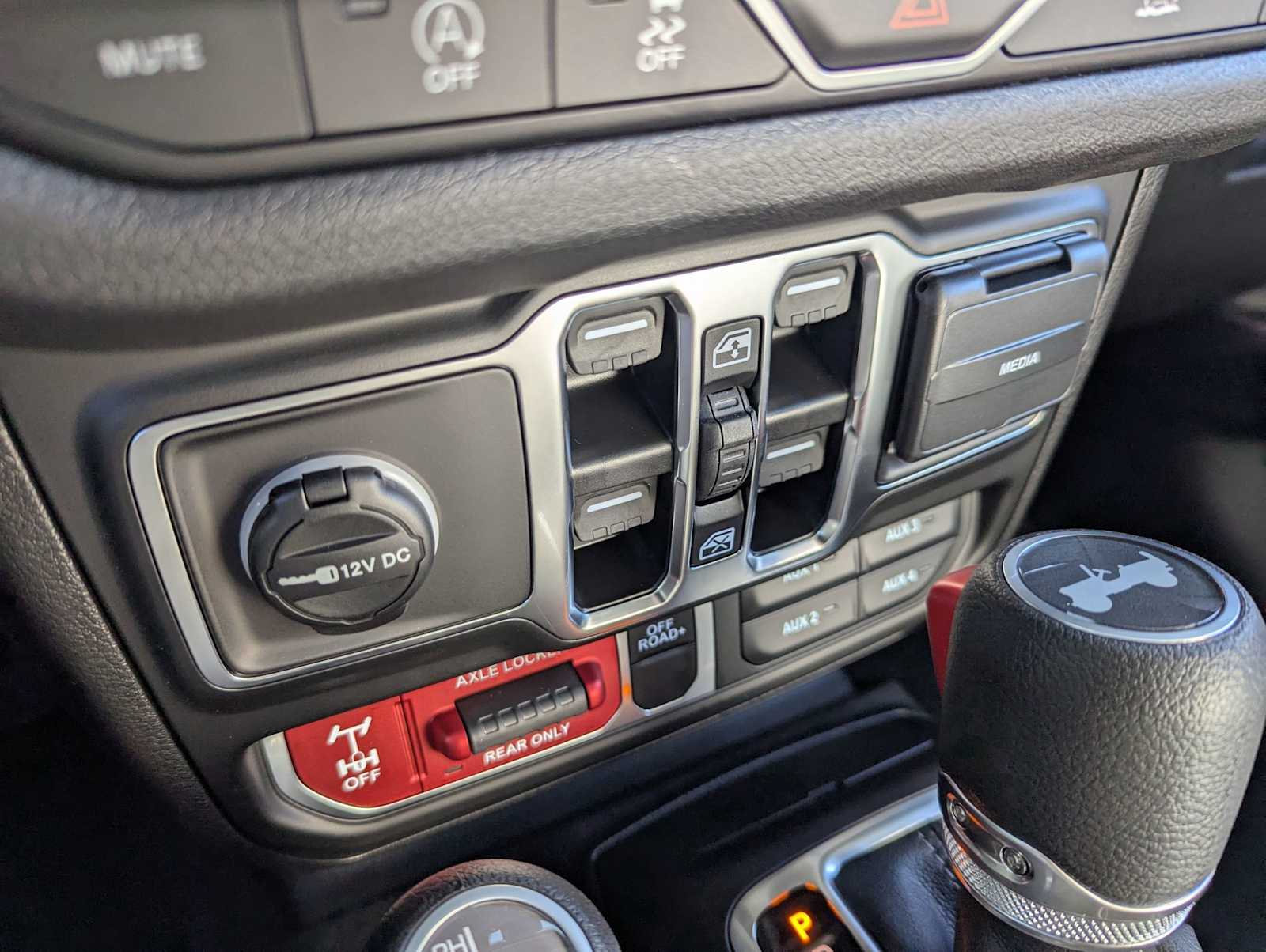 2026 Jeep Wrangler 4-Door Willys - Photo 16