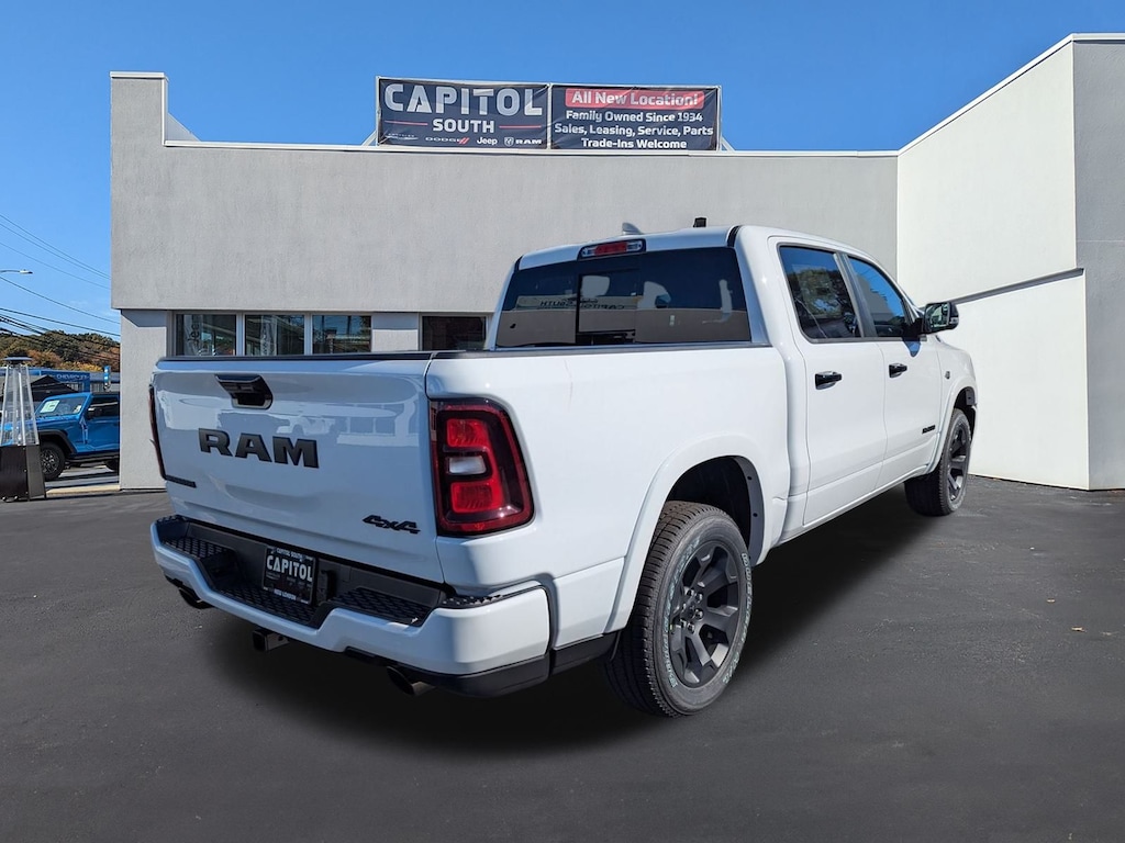 New 2026 Ram 1500 BIG HORN CREW CAB 4X4 5'7 BOX Pickup