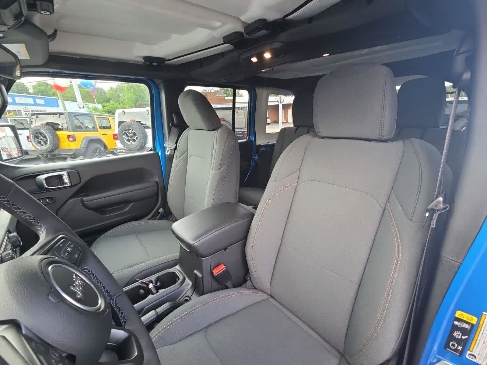 2025 Jeep Wrangler 4-Door Sport S - Photo 13