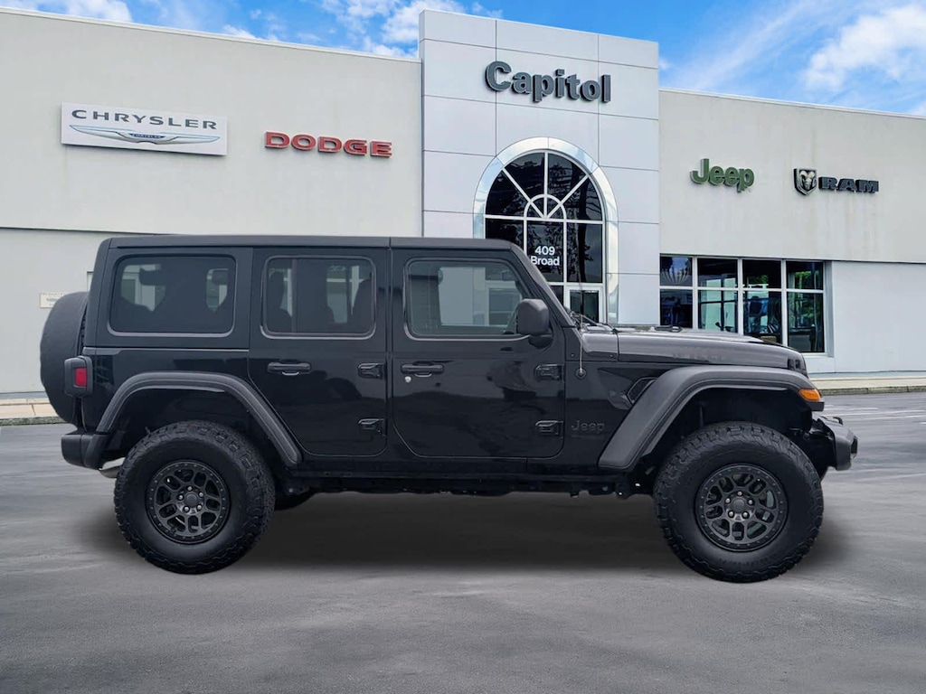 Used 2022 Jeep Wrangler Unlimited Willys Sport SUV