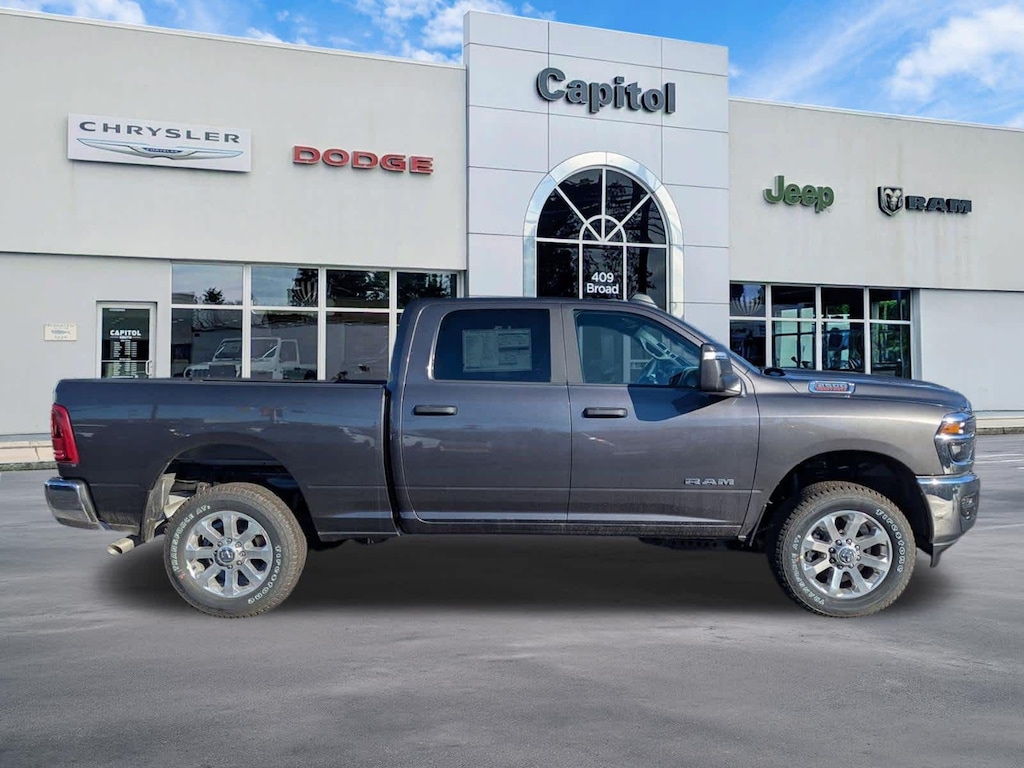 New 2026 Ram 2500 BIG HORN CREW CAB 4X4 6'4 BOX Pickup