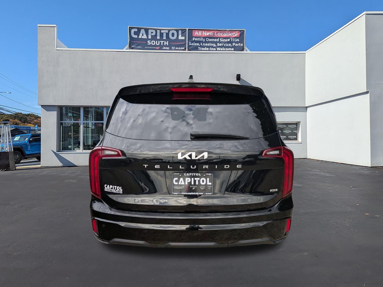 2023 Kia Telluride LX photo 4