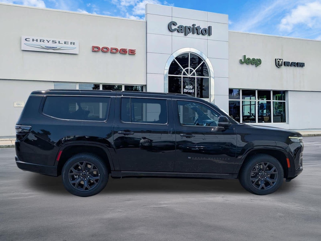 New 2026 Jeep Grand Wagoneer L Limited Altitude Sport Utility