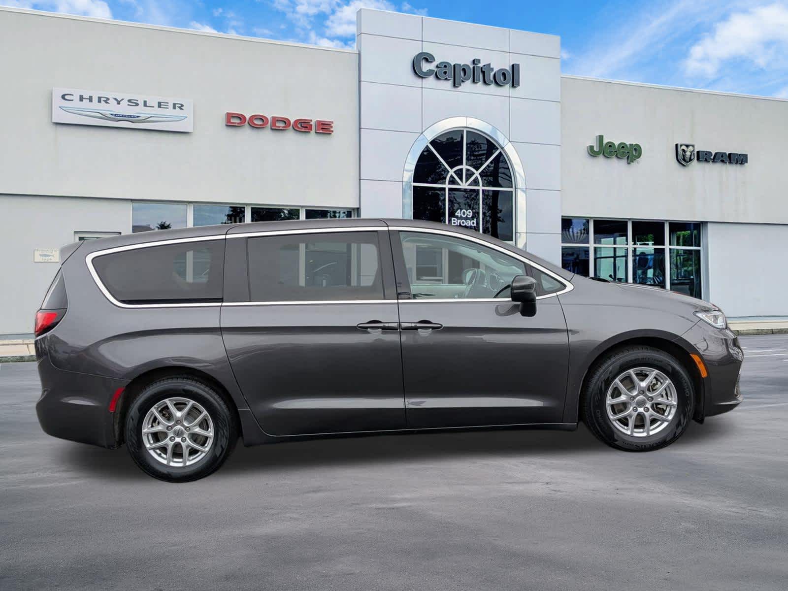 Vehicle Image 2