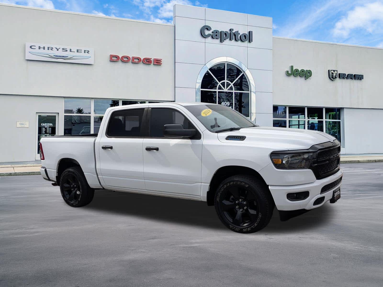 Bright White Clearcoat 2024 RAM 1500 Tradesman Crew Cab 4WD Pickup Truck Four-Wheel Drive Automatic