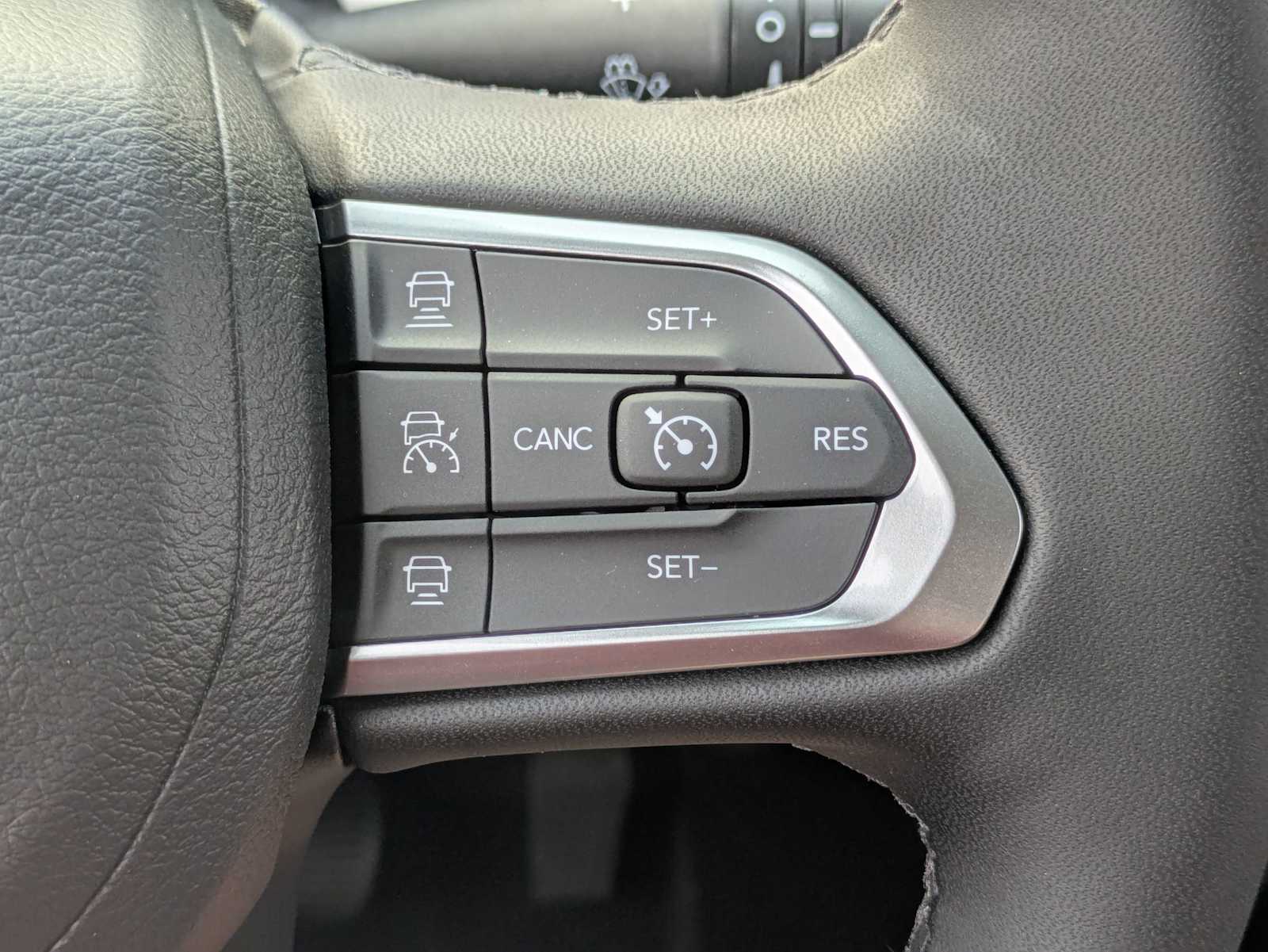 2025 Jeep Compass Limited - Photo 18