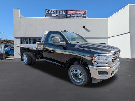2023 Ram 3500 Chassis Cab 3500 TRADESMAN CHASSIS REGULAR CAB 4X4 60' CA Pickup