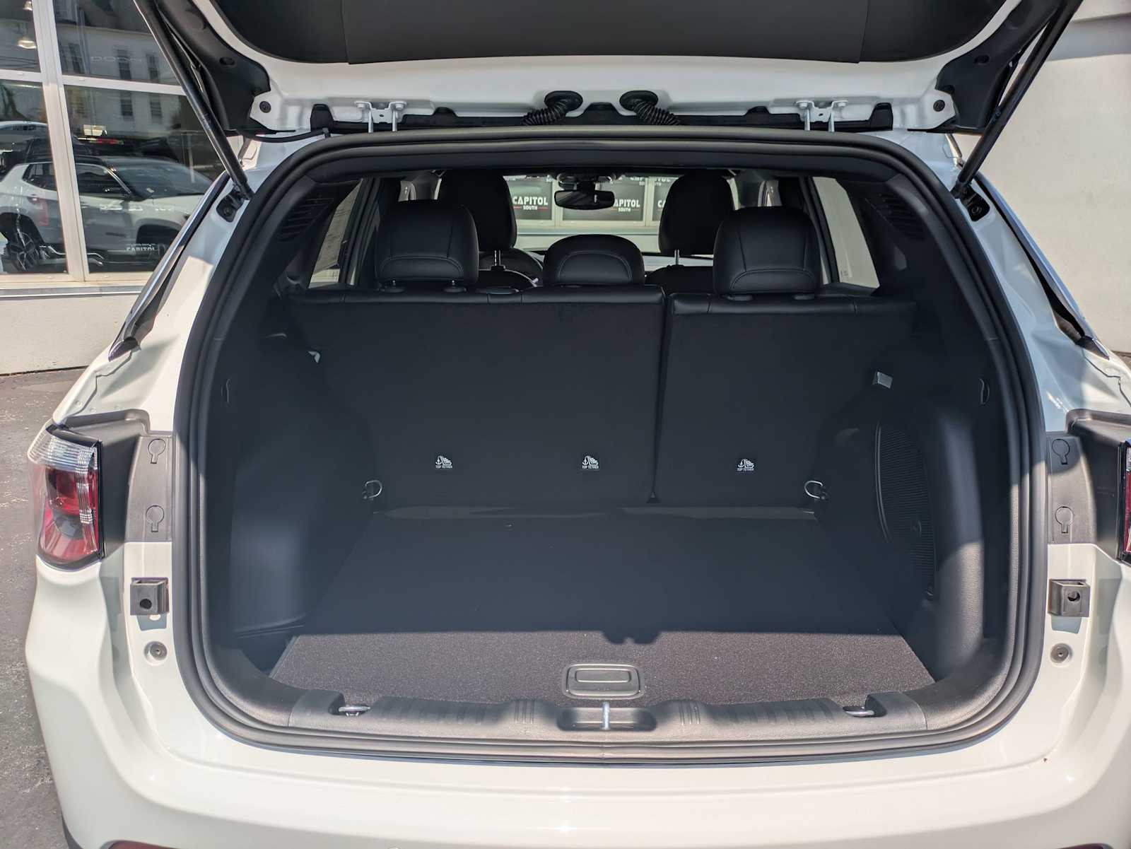 2025 Jeep Compass Limited - Photo 31