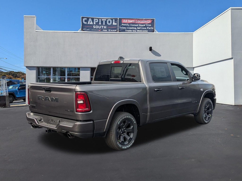 New 2026 Ram 1500 BIG HORN CREW CAB 4X4 5'7 BOX Pickup