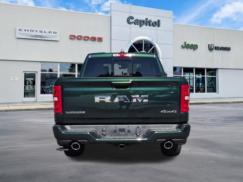 New 2027 Ram 1500 LARAMIE CREW CAB 4X4 5'7 BOX Pickup