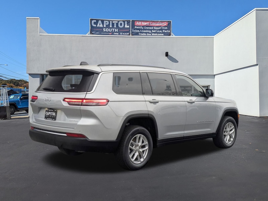 New 2025 Jeep Grand Cherokee L Laredo Sport Utility