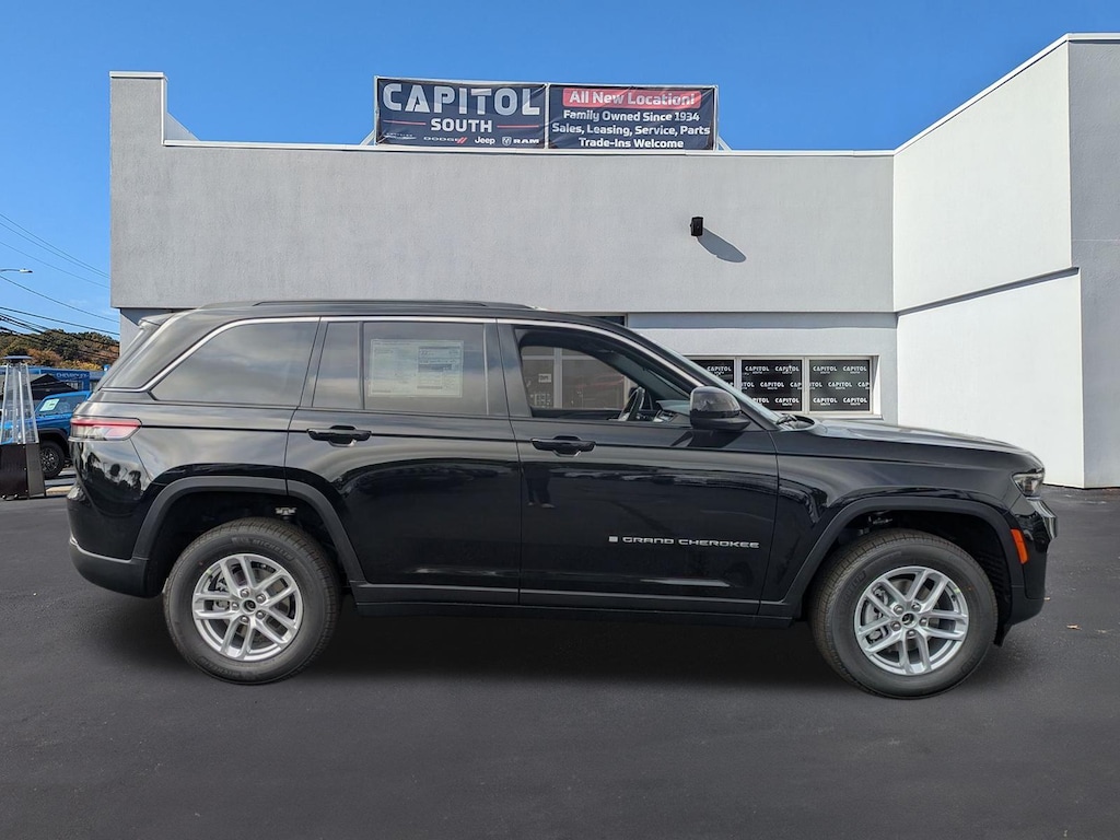 New 2025 Jeep Grand Cherokee Laredo X Sport Utility
