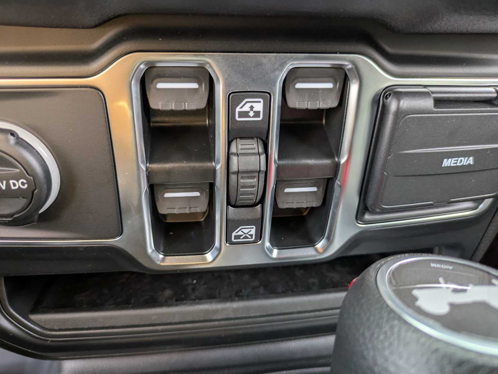 2025 Jeep Wrangler 4-Door Sport S - Photo 12