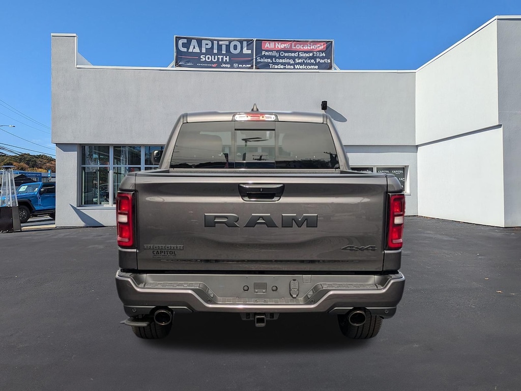 New 2026 Ram 1500 BIG HORN CREW CAB 4X4 5'7 BOX Pickup