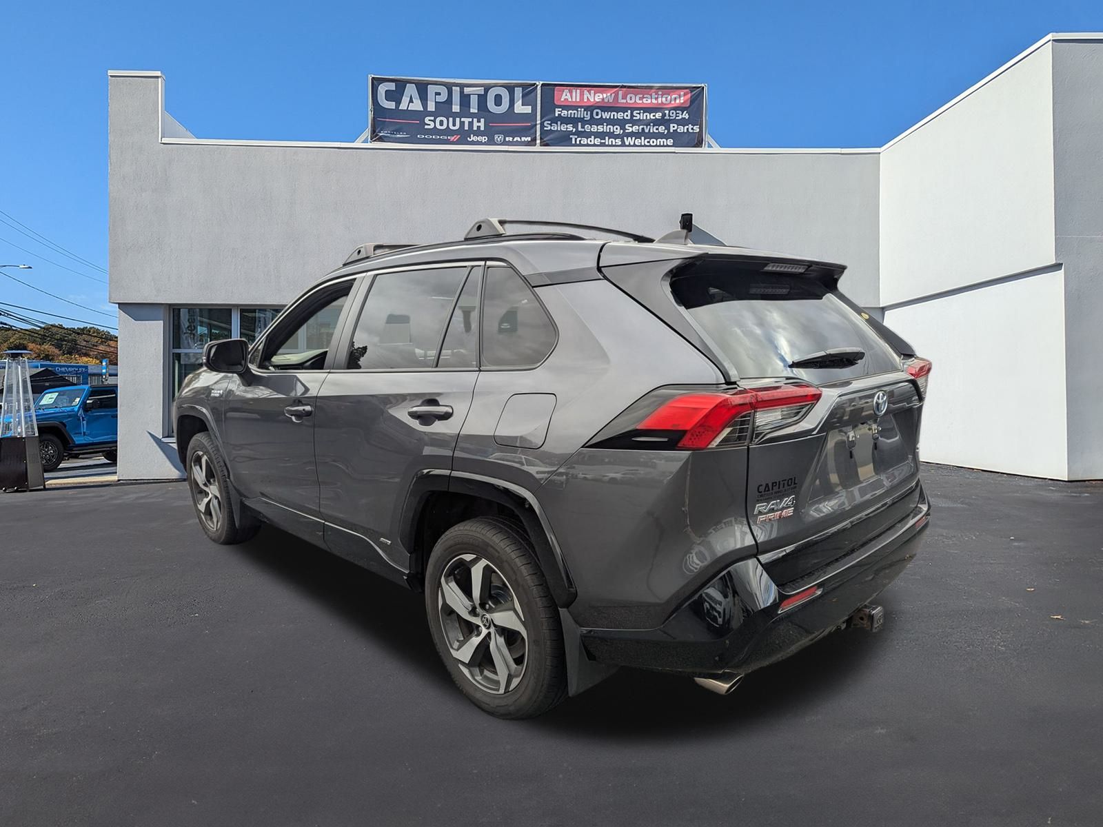 2021 Toyota RAV4 Prime XLE Premium photo 4