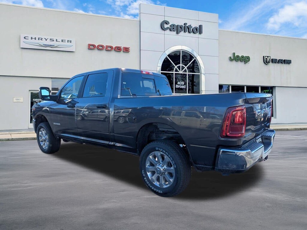 New 2026 Ram 2500 BIG HORN CREW CAB 4X4 6'4 BOX Pickup