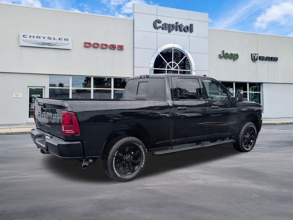 New 2026 Ram 3500 BIG HORN CREW CAB 4X4 6'4 BOX Pickup