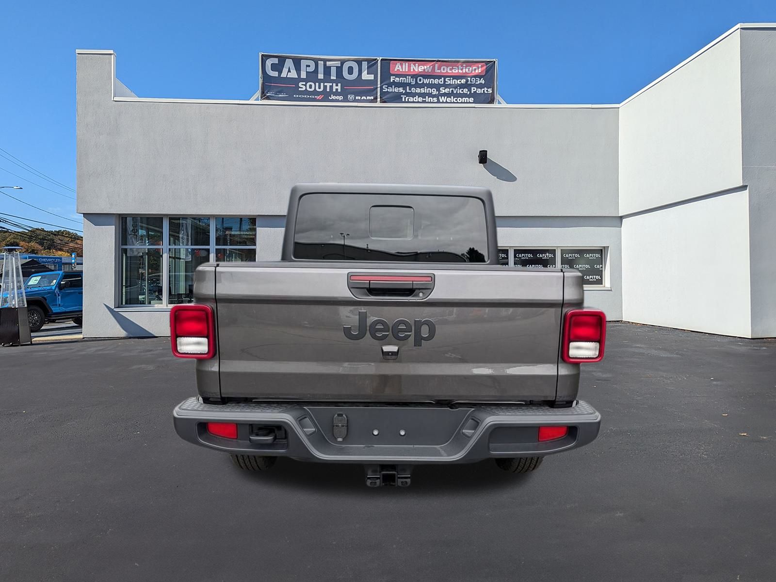 2025 Jeep Gladiator Sport S photo 4