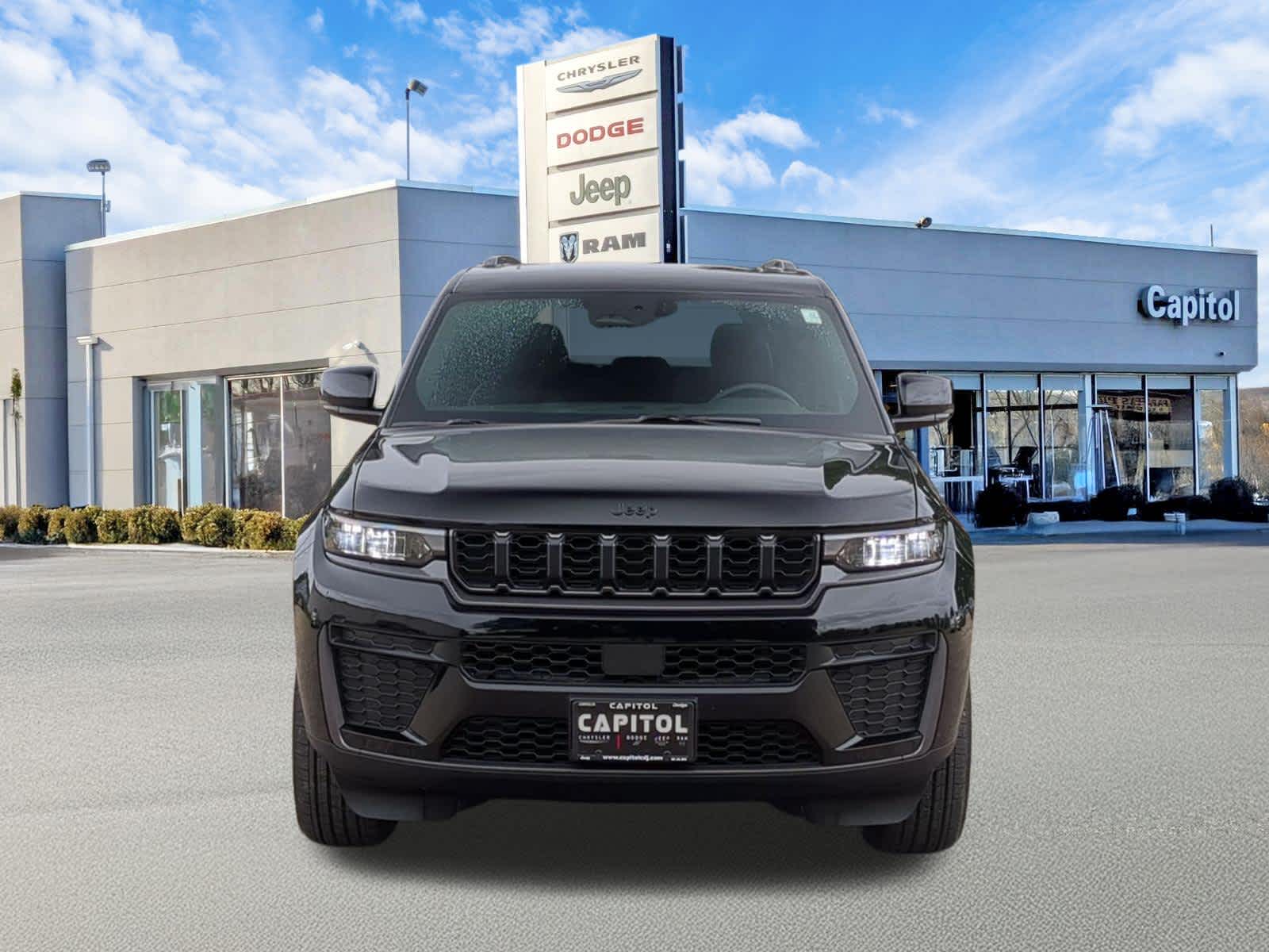 2026 Jeep Grand Cherokee Laredo - Photo 9