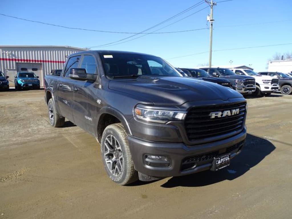 New 2026 Ram 1500 LARAMIE CREW CAB 4X4 5'7 BOX Pickup