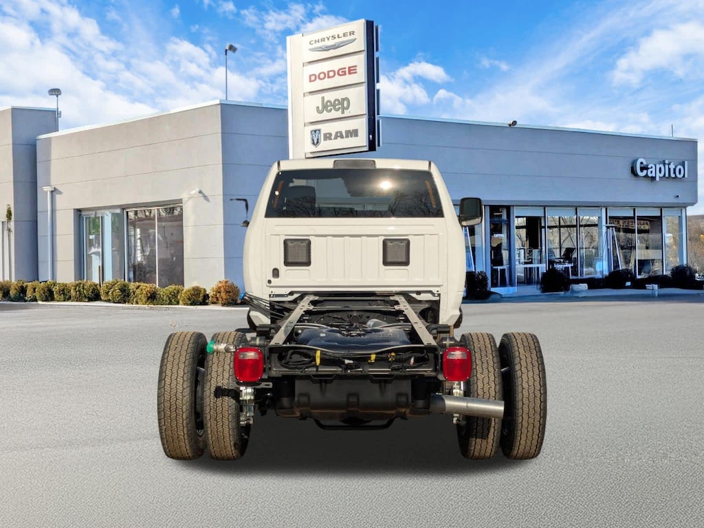 New 2026 Ram 5500 Chassis Cab Tradesman 4x4 Reg Cab 84 CA 168.5 WB Pickup