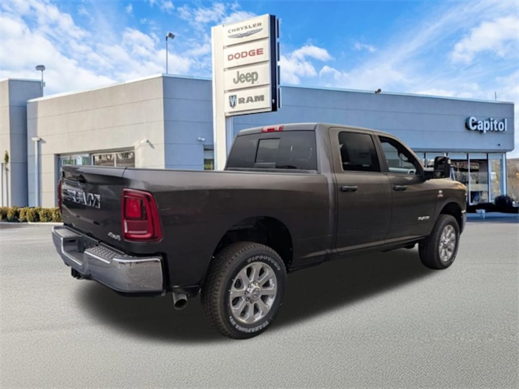 New 2026 Ram 3500 BIG HORN CREW CAB 4X4 6'4 BOX Pickup