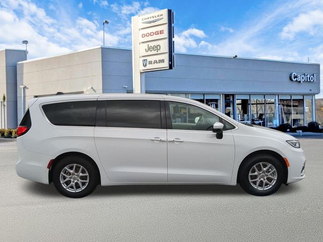 Used 2023 Chrysler Pacifica Touring L with VIN 2C4RC1BG5PR577394 for sale in Windham, CT