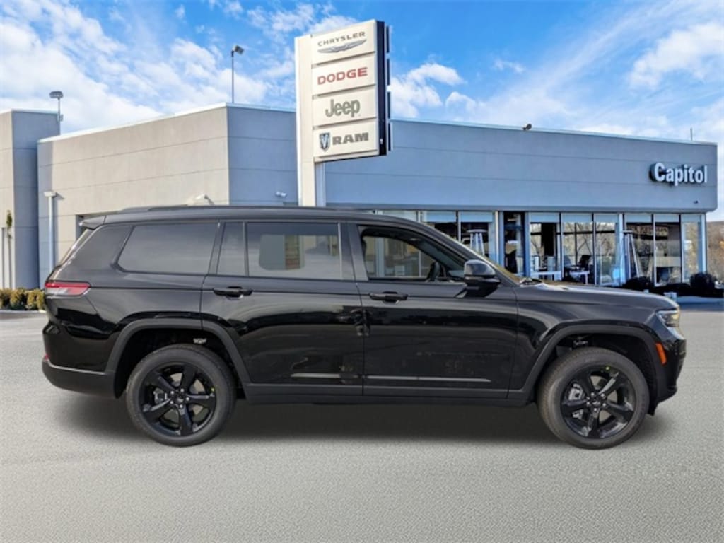 New 2025 Jeep Grand Cherokee L ALTITUDE X 4X4 Sport Utility