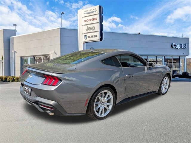 2024 Ford Mustang GT Premium photo 3
