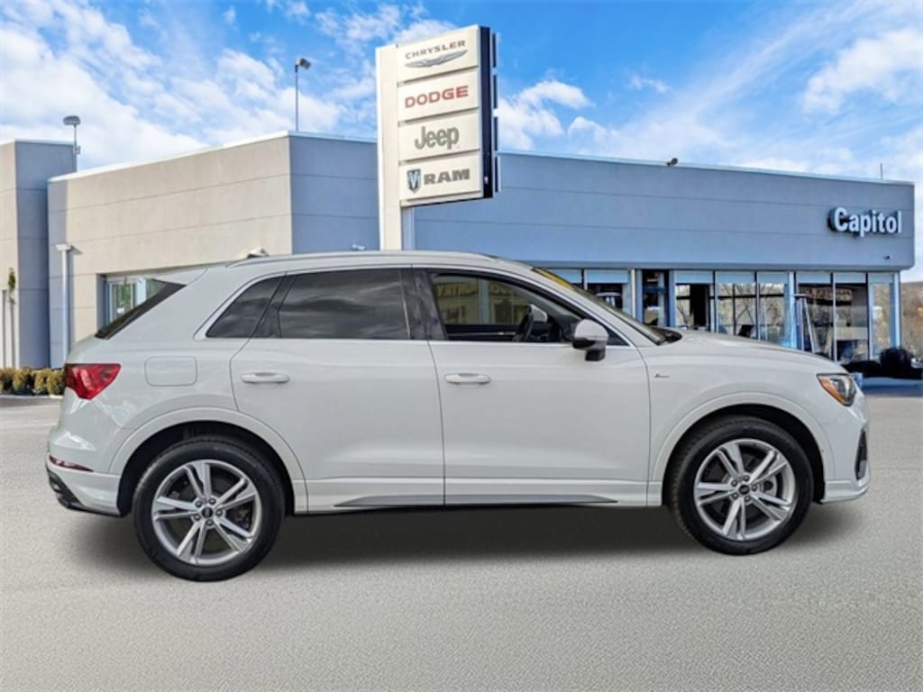 Certified 2022 Audi Q3 Premium SUV